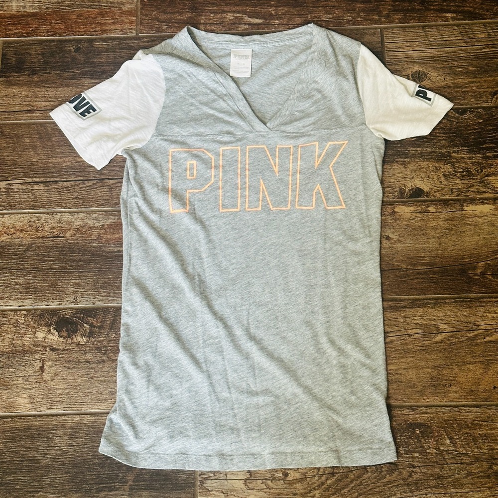 Love Pink Logo Gray T-Shirt Size Women's Medium Short Sleeve Victoria's Secret